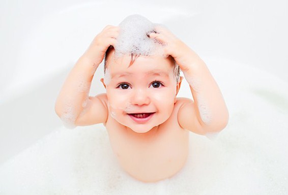 5 Tips Menumbuhkan Rambut Bayi Agar Tebal dan Sehat
