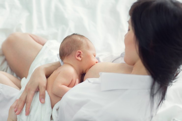 Alasan Kenapa Bayi Sering Tertidur Saat Menyusu
